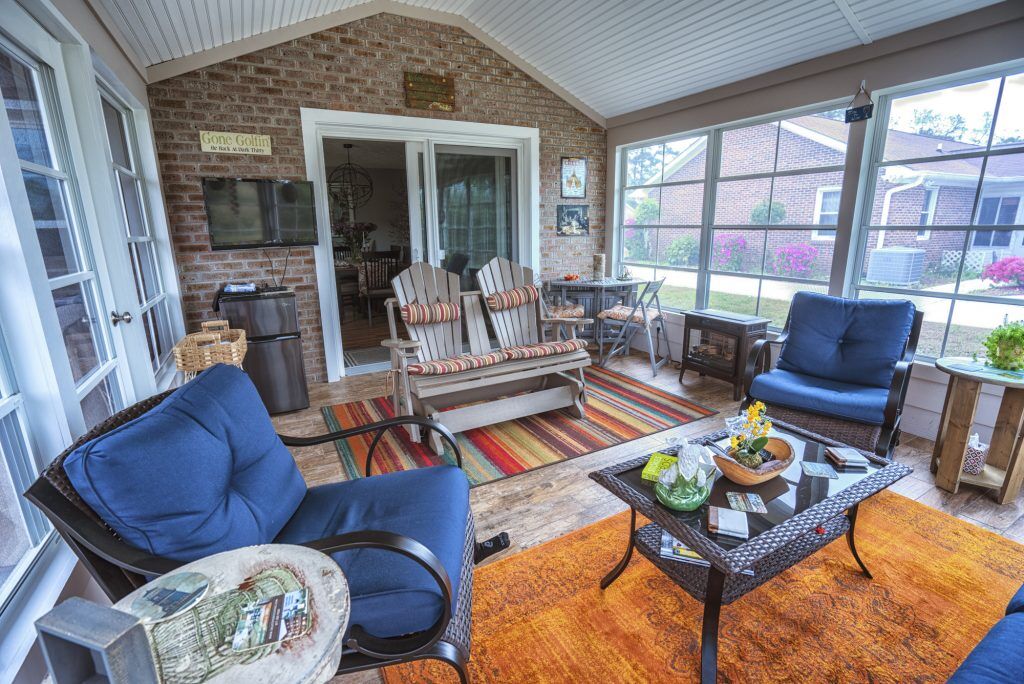 Wicker Screen Room 6