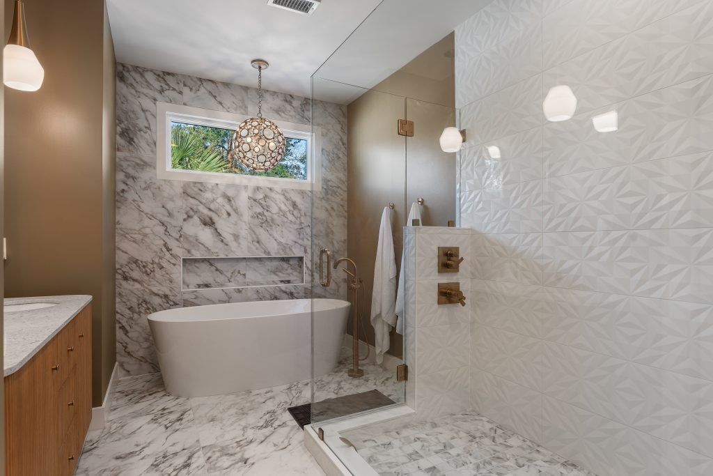 Bradley Shower 2 Next Door