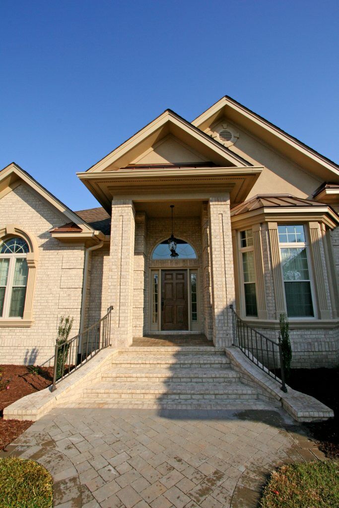 EXTERIOR Miller 3